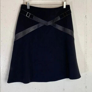 Debbie Shuchat 8 black faux leather‎ trim skirt